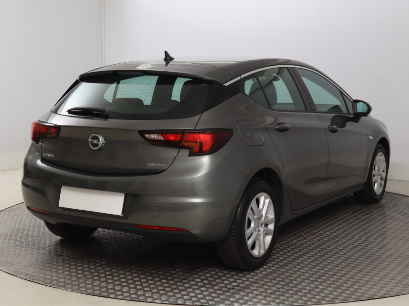 Opel Astra, 2018