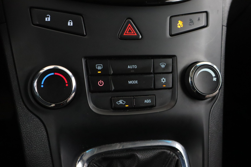 Chevrolet Orlando, 2012