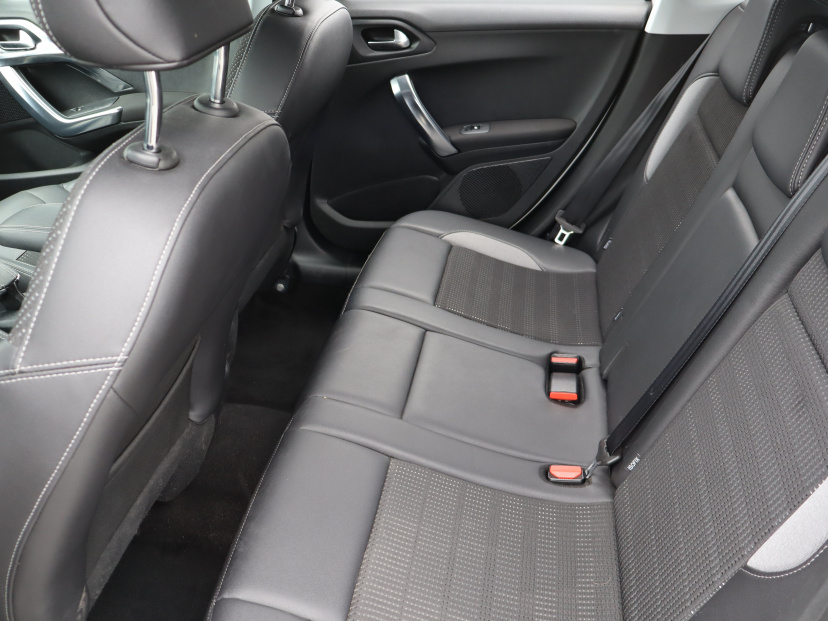 Peugeot 2008, 2013