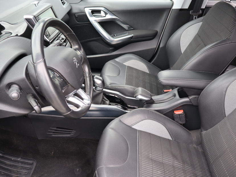 Peugeot 2008, 2013