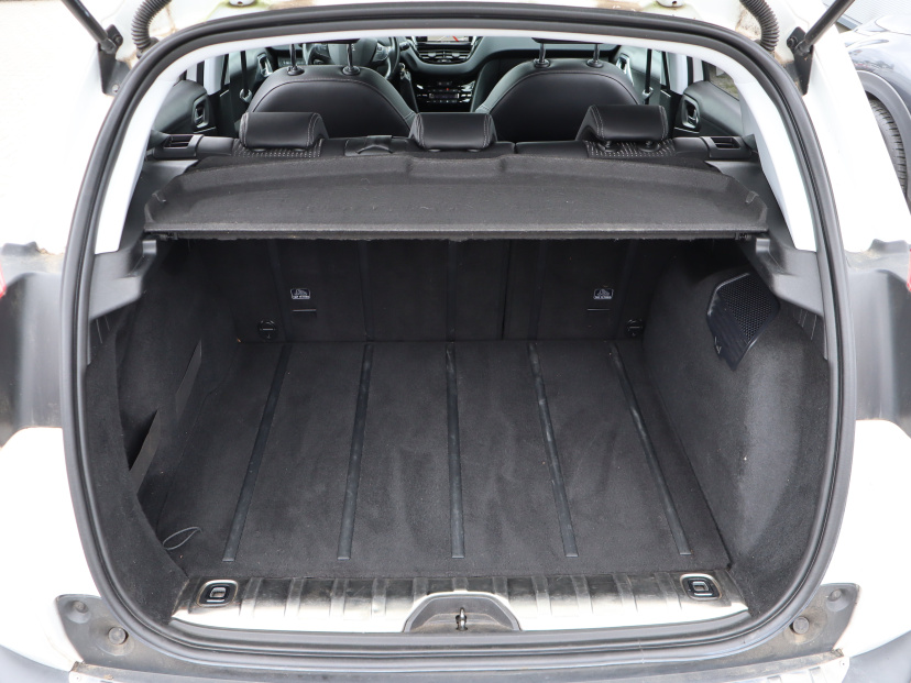 Peugeot 2008, 2013