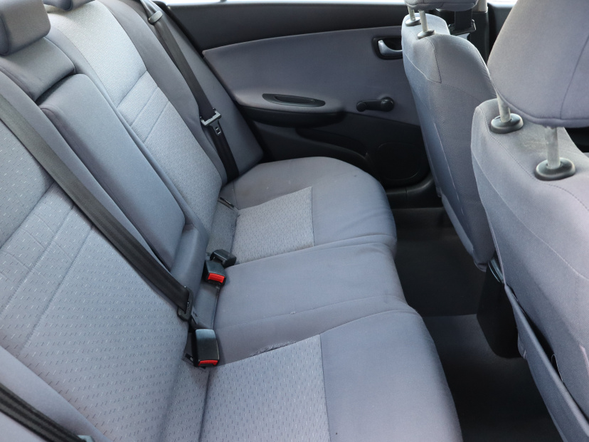 Nissan Primera, 2002