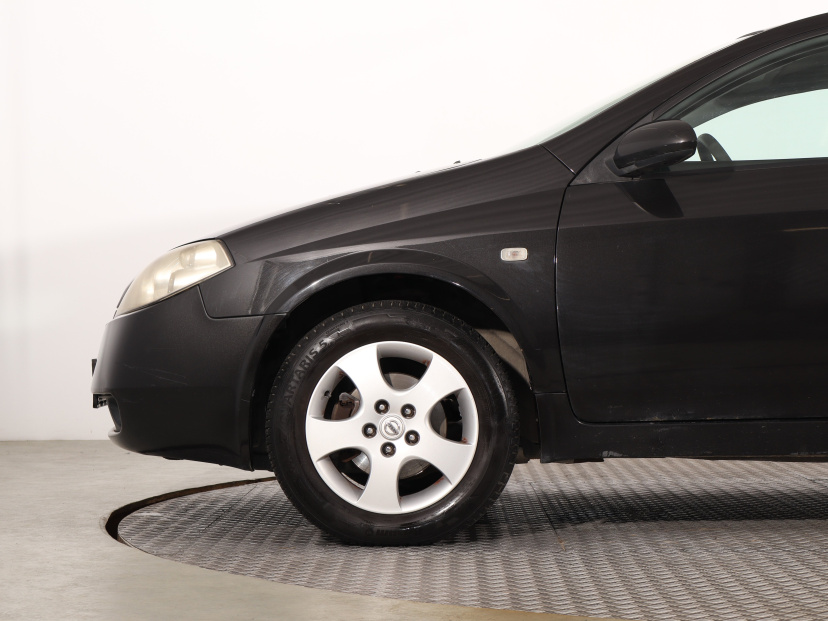 Nissan Primera, 2002