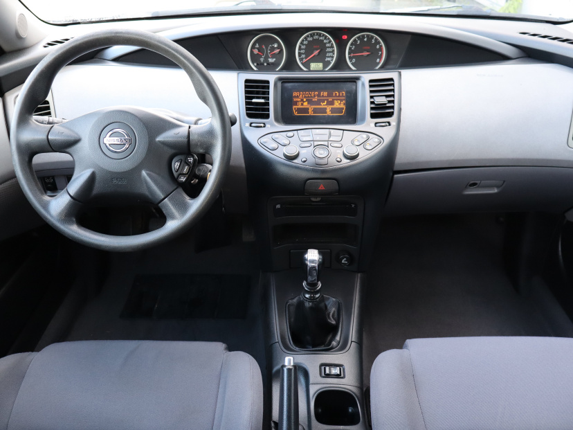 Nissan Primera, 2002