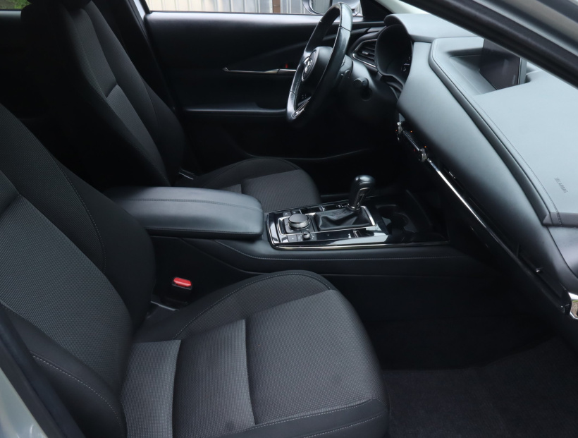Mazda CX-30, 2021