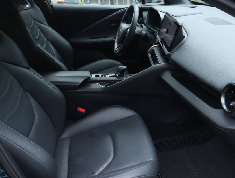 Toyota C-HR, 2024