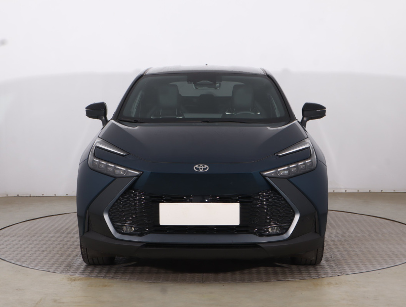 Toyota C-HR, 2024