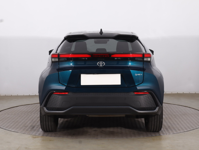 Toyota C-HR, 2024