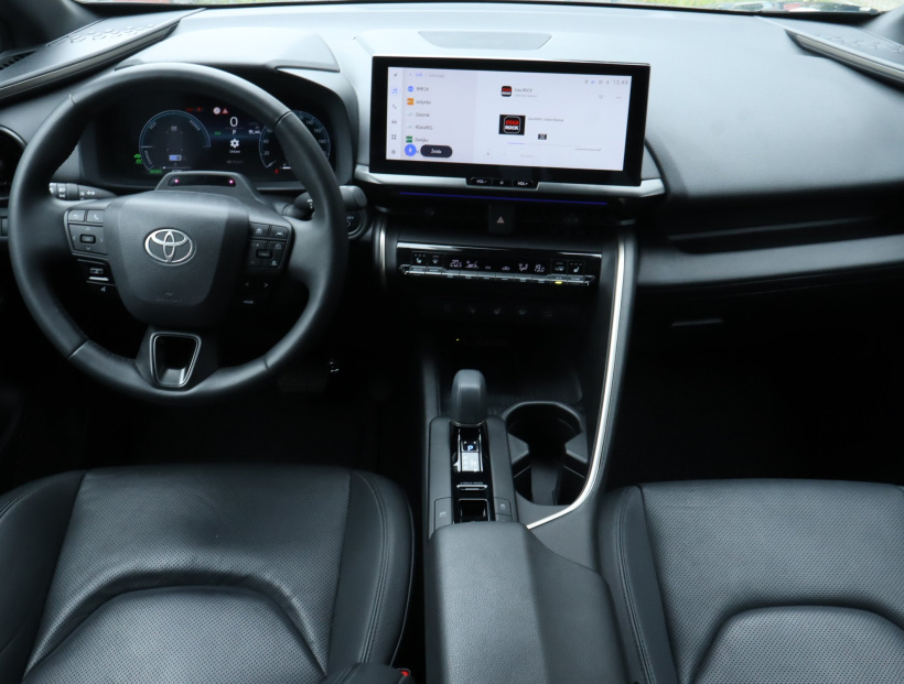 Toyota C-HR, 2024