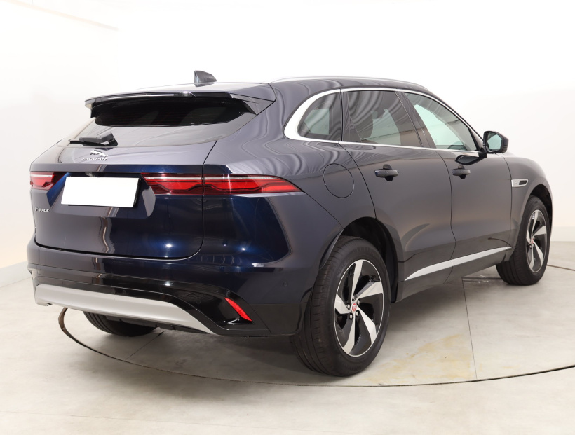 Jaguar F-Pace, 2021