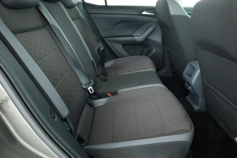 Volkswagen T-Cross, 2021