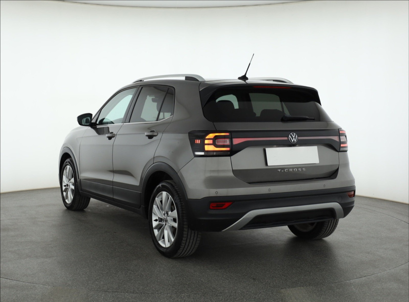 Volkswagen T-Cross, 2021