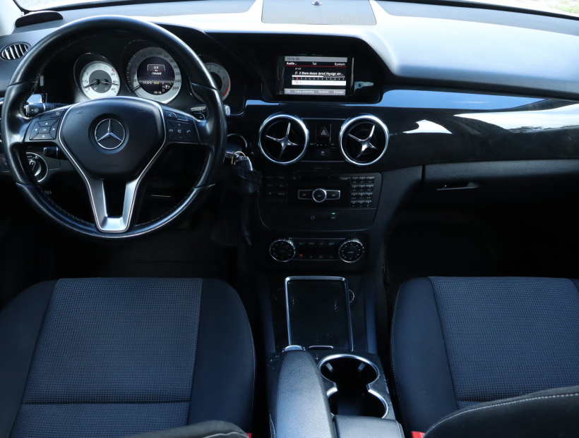 Mercedes-Benz GLK, 2012