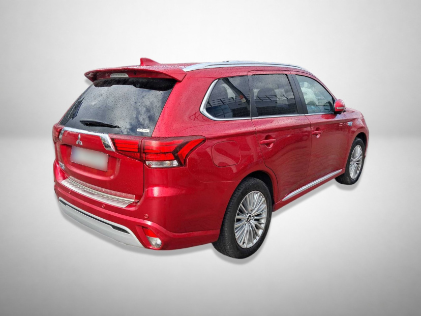 Mitsubishi Outlander, 2020