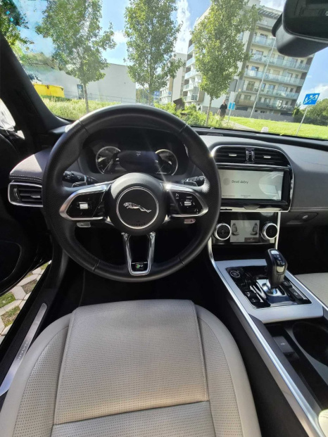 Jaguar XE, 2023