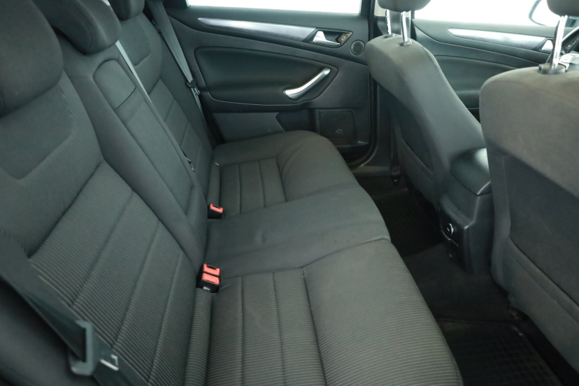 Ford Mondeo, 2012
