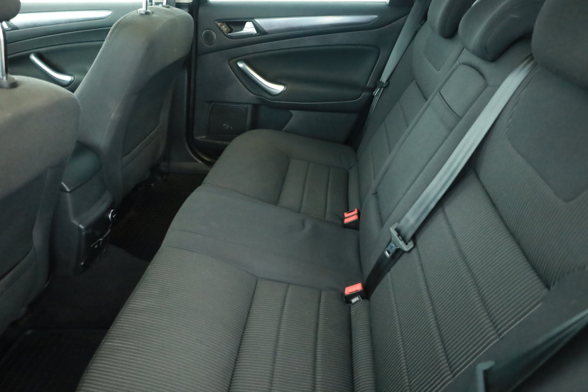 Ford Mondeo, 2012