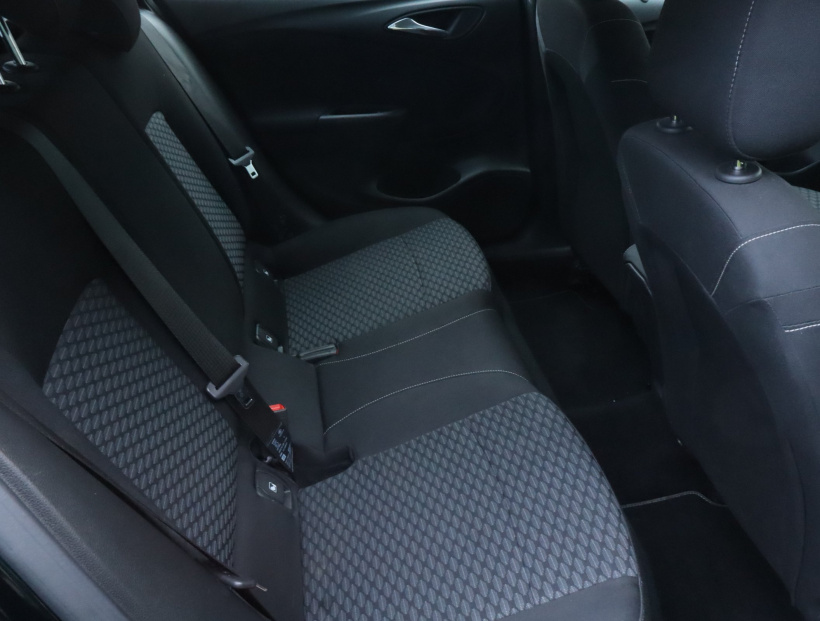 Opel Astra, 2017
