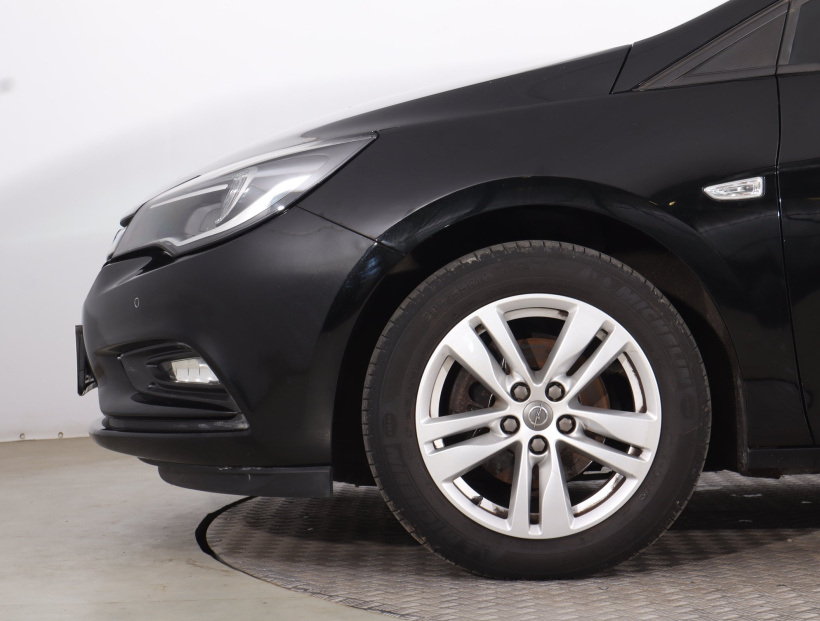 Opel Astra, 2017