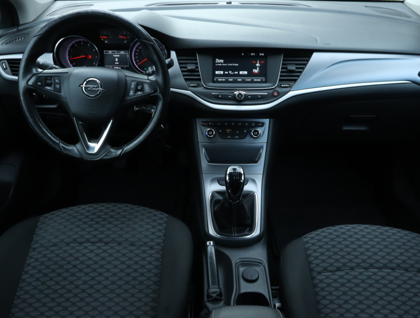 Opel Astra, 2017