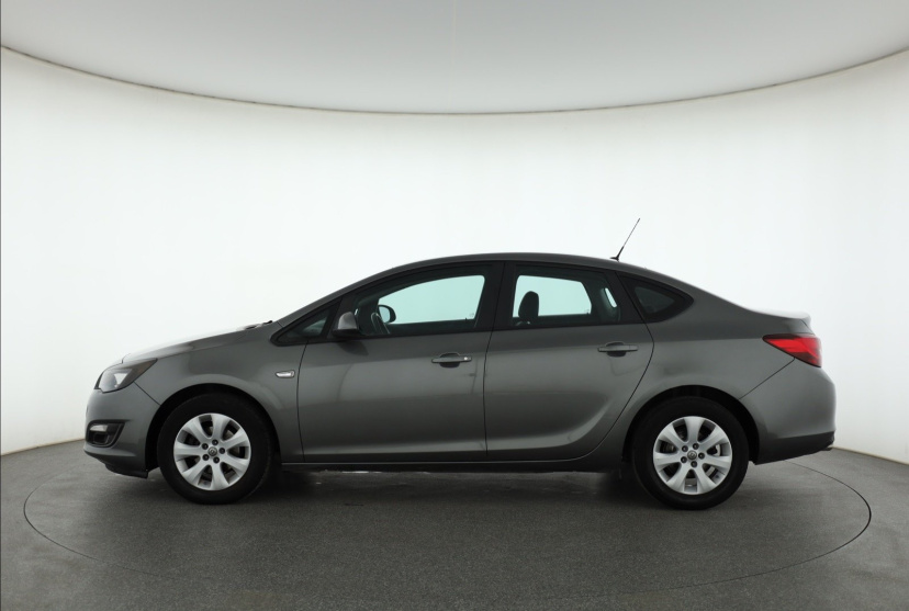 Opel Astra, 2018