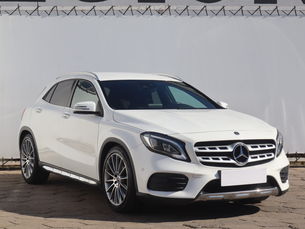 Mercedes-Benz GLA 200, 2019