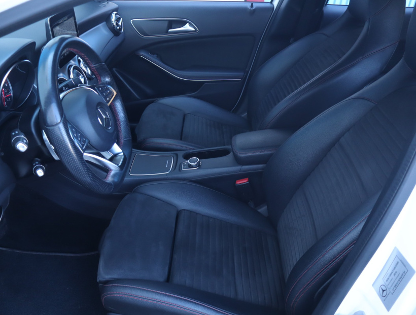 Mercedes-Benz GLA, 2019
