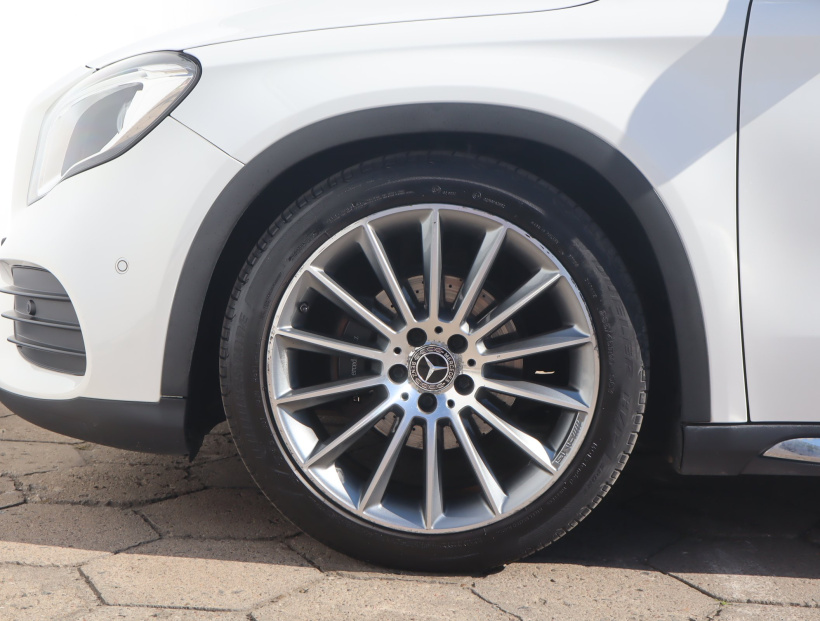 Mercedes-Benz GLA, 2019