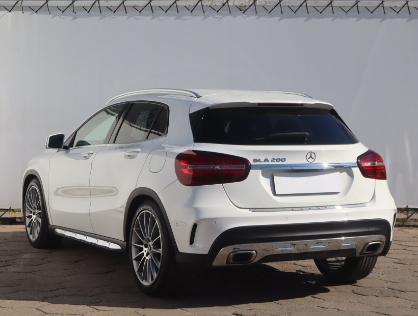 Mercedes-Benz GLA, 2019