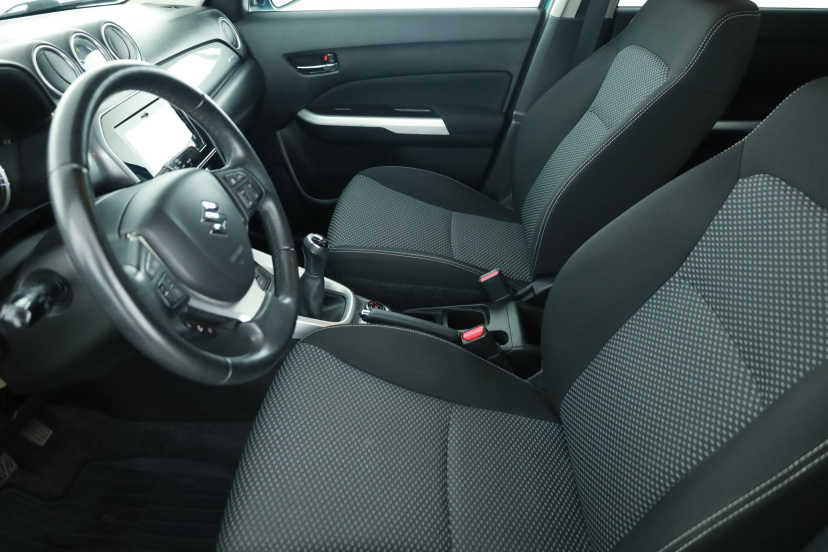 Suzuki Vitara, 2015
