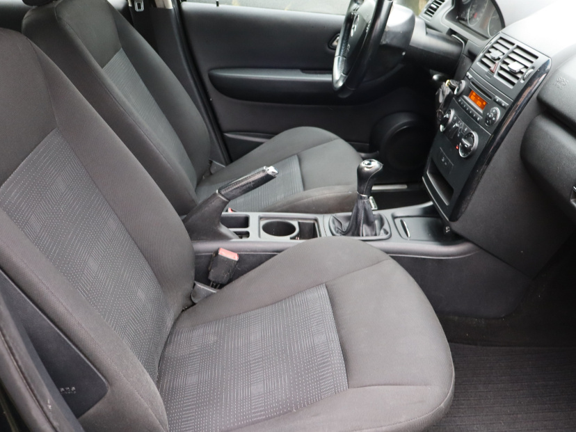 Mercedes-Benz A, 2012