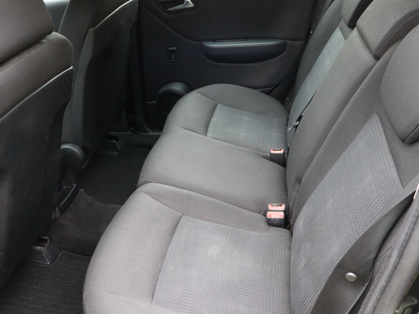 Mercedes-Benz A, 2012