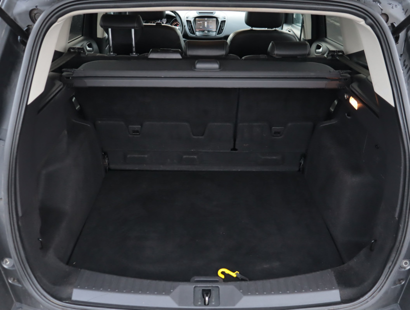 Ford Kuga, 2015