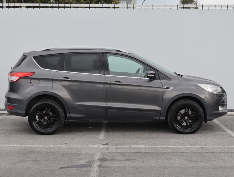 Ford Kuga, 2015