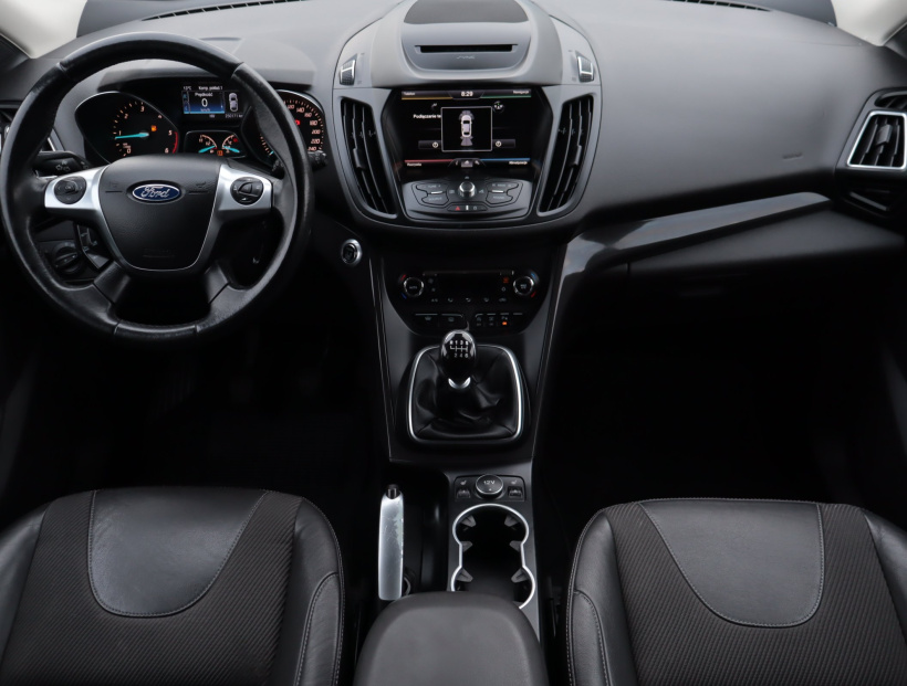 Ford Kuga, 2015