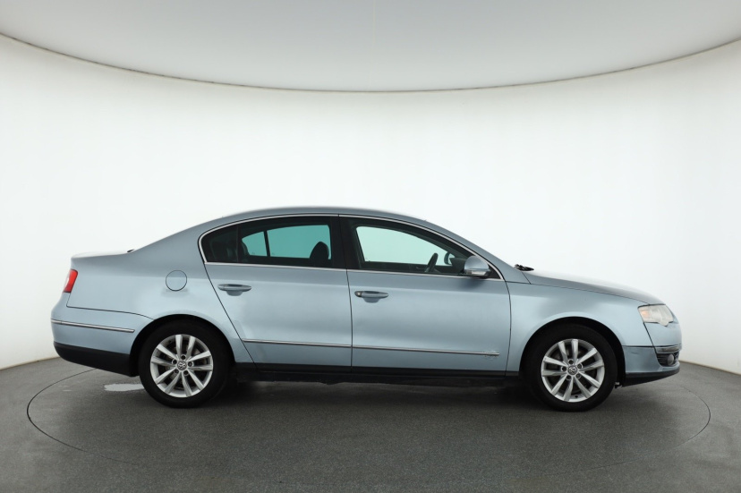 Volkswagen Passat, 2008