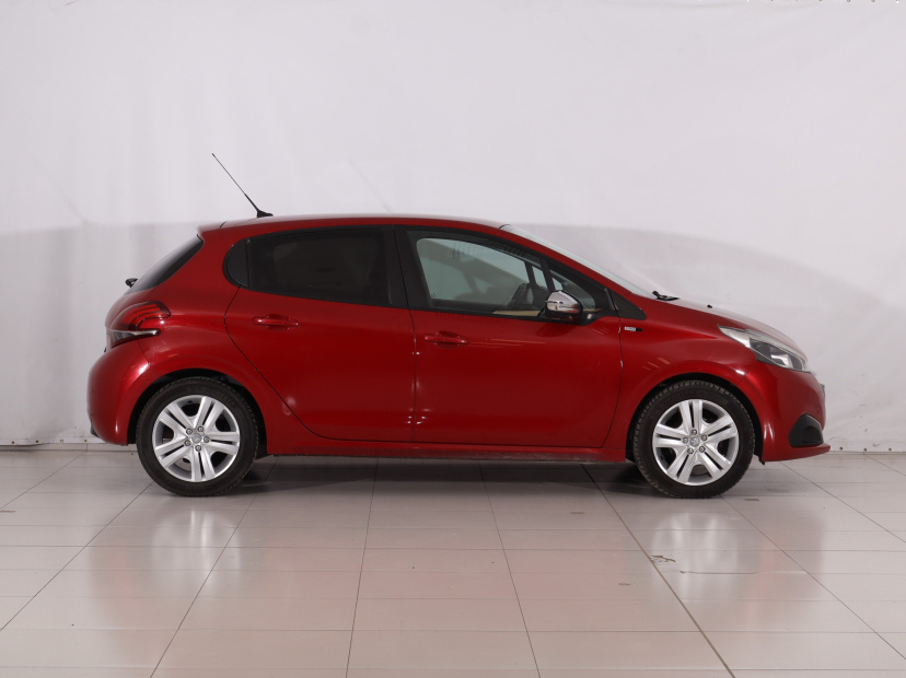 Peugeot 208, 2017