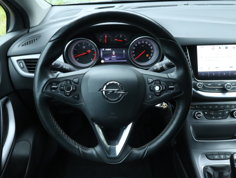 Opel Astra, 2016
