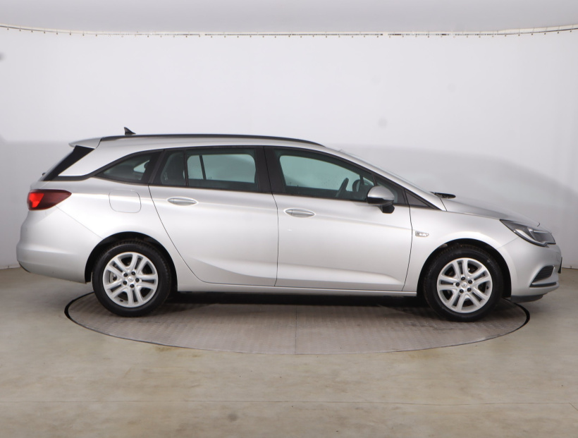 Opel Astra, 2016