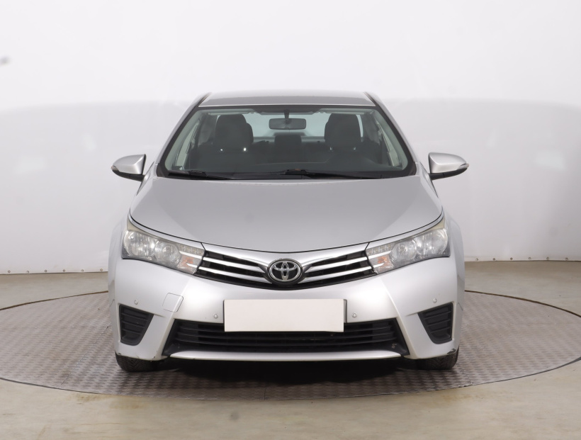 Toyota Corolla, 2015