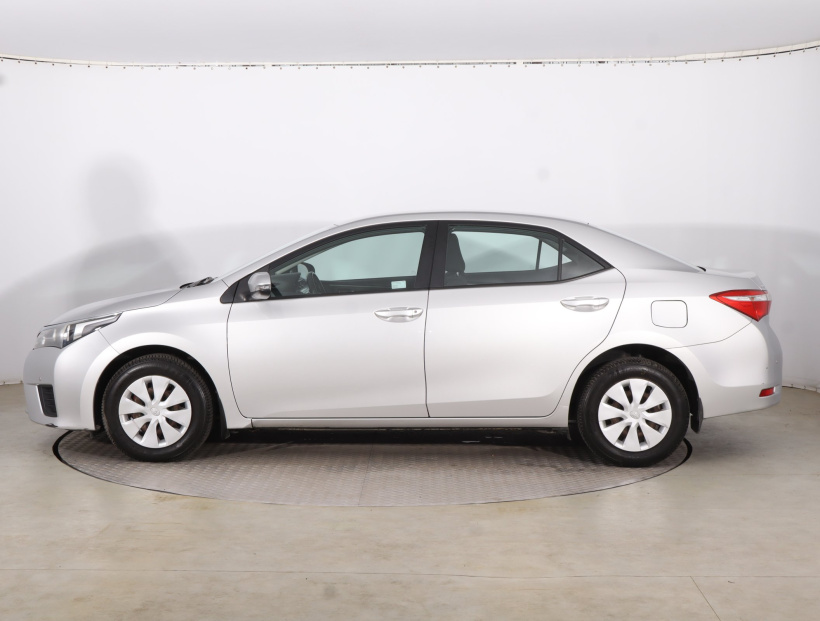 Toyota Corolla, 2015