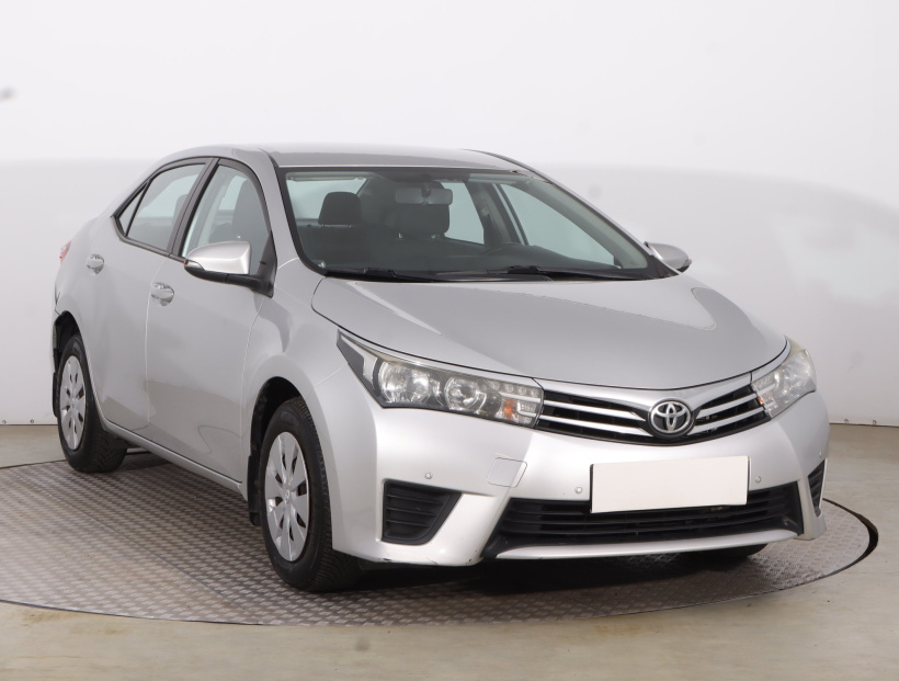 Toyota Corolla, 2015