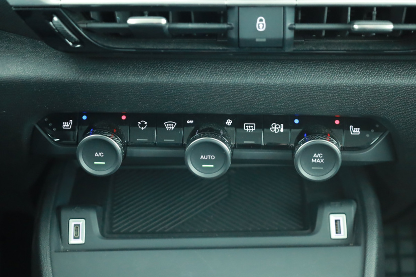 Citroen C4 X, 2024