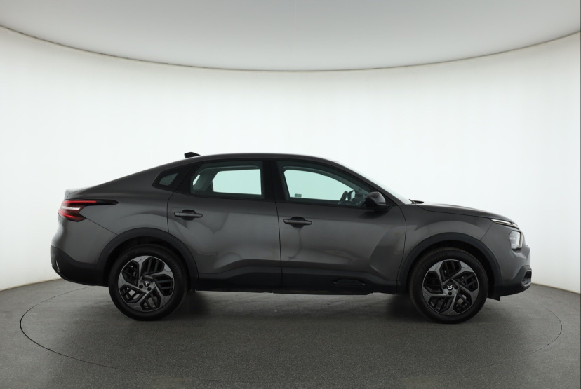 Citroen C4 X, 2024