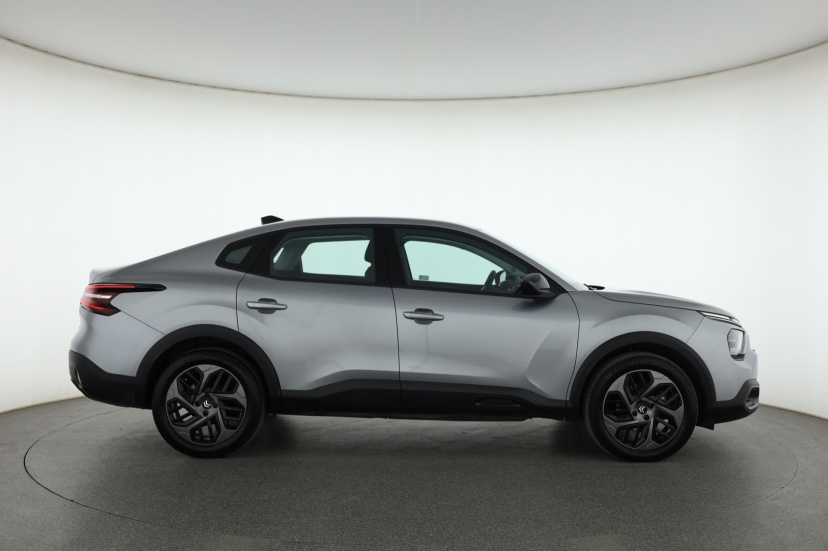 Citroen C4 X, 2024