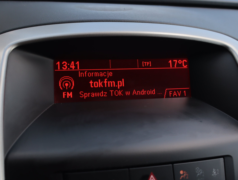 Opel Astra, 2011