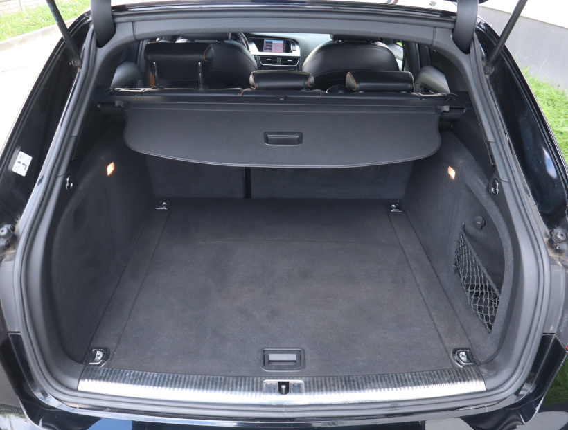 Audi A4, 2011