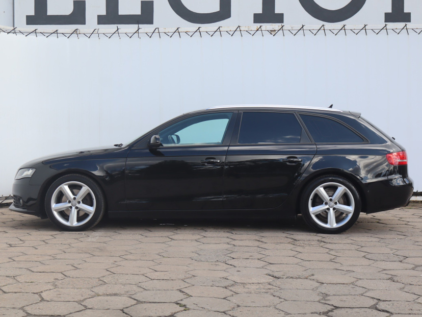 Audi A4, 2011