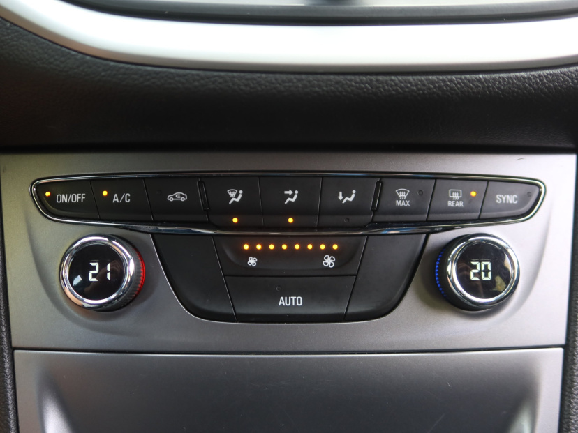 Opel Astra, 2018