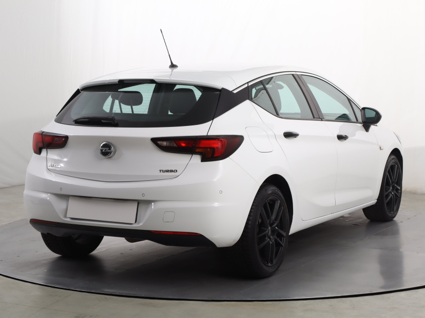 Opel Astra, 2018